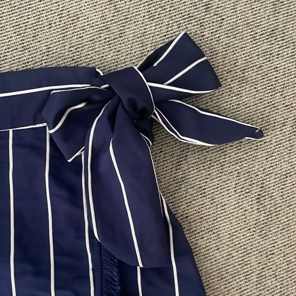 Vici Striped Mini Skirt - Picture 4 of 4